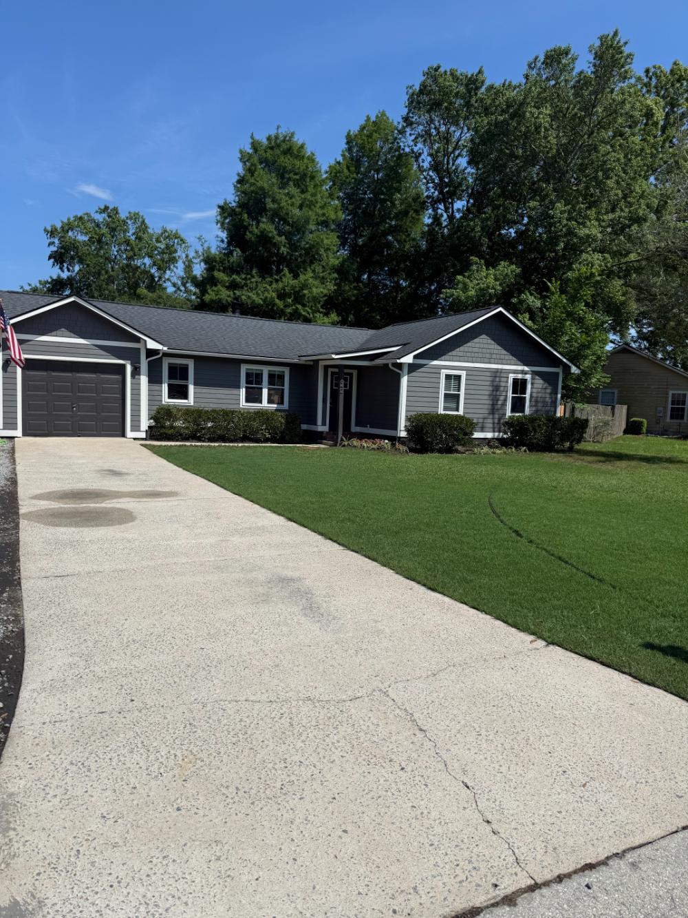House Washing, Driveway Cleaning, and Patio Cleaning in Mount Pleasant, SC 29464 Thumbnail